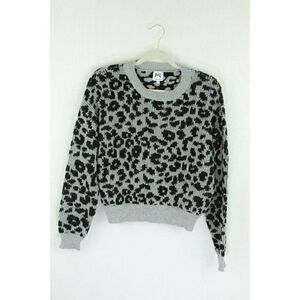 John & Jenn Cropped Sweater Leopard